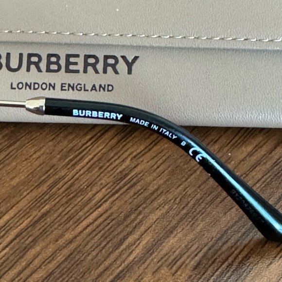 Brand new Burberry frames - Picture 7 of 9